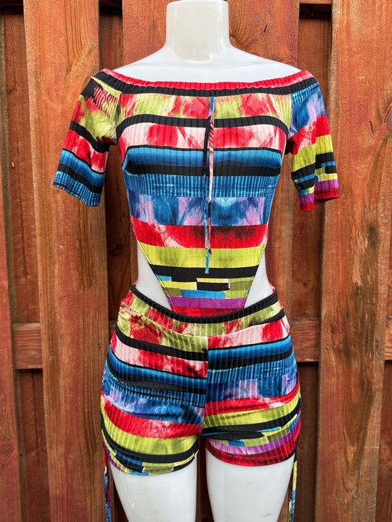 Kimcine Pants - Kimcine Curve Multicolor Striped Off-Shoulder Women’s Bodysuit Shorts Set Size M